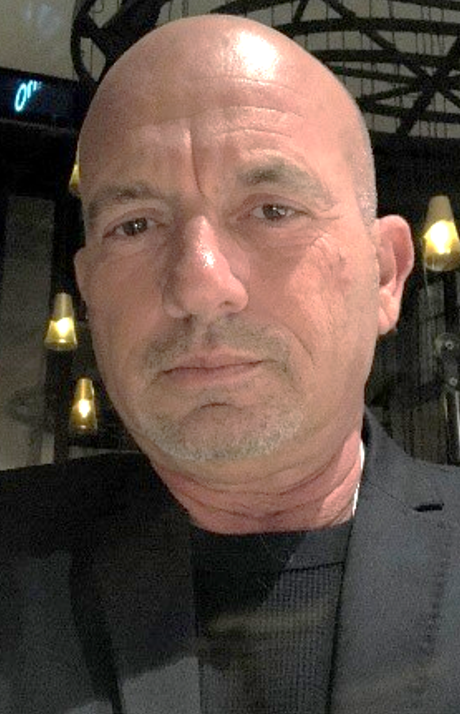 משה אחמיס
